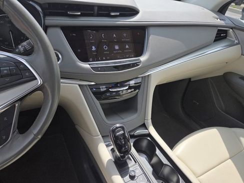 Used 2023 Cadillac XT5 Premium Luxury AWD/4WD image 39