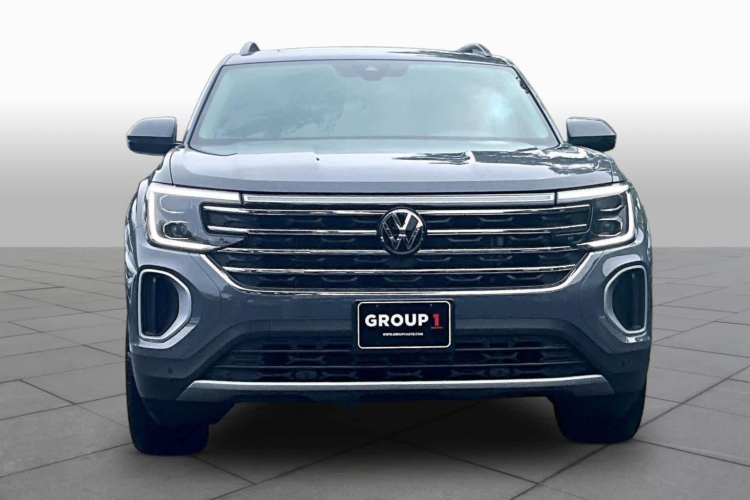 New 2026 Volkswagen Atlas SE FWD image 4