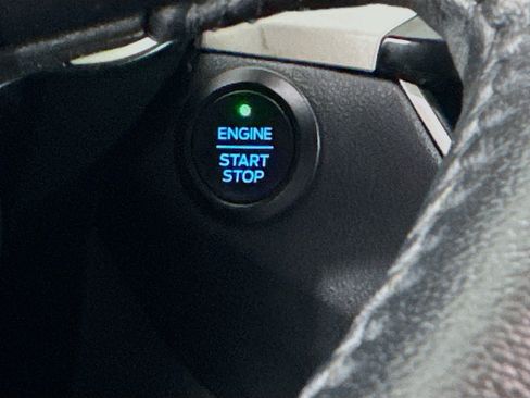 Used 2020 Ford Escape SEL image 20