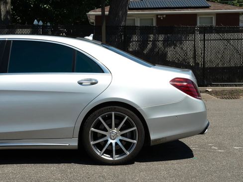 Used 2014 Mercedes-Benz S 63 AMG 4MATIC Sedan image 27