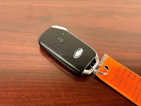 Used 2021 Kia K5 LXS FWD image 9