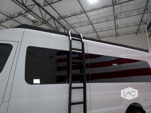 Used 2025 Mercedes-Benz Sprinter 3500 image 35