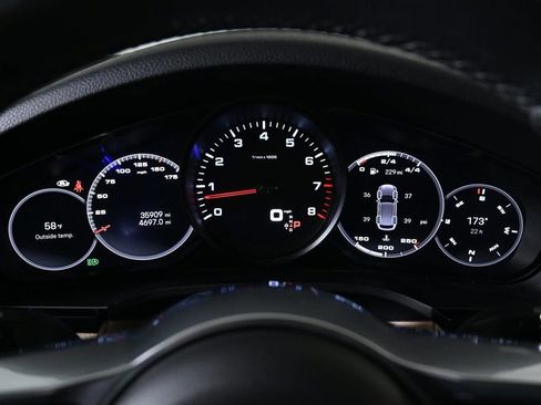 Certified 2022 Porsche Cayenne image 13