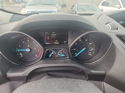 Used 2018 Ford Escape SE FWD image 20