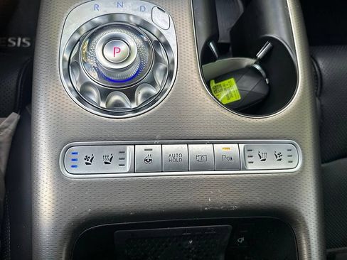 Used 2023 Genesis GV60 Advanced AWD/4WD image 23