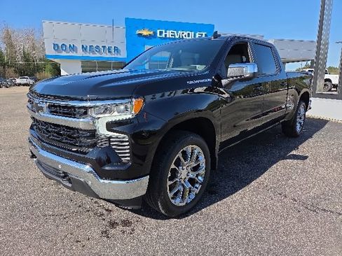 New 2026 Chevrolet Silverado 1500 LT w/ Safety Package AWD/4WD image 3