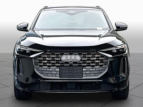 Certified 2025 Audi Q5 Premium Plus AWD/4WD image 3