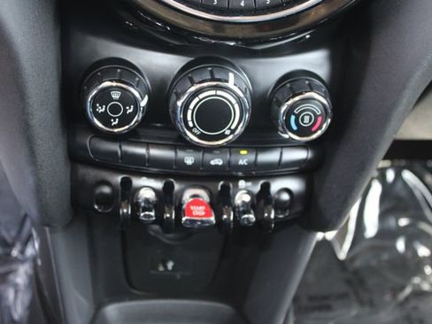 Used 2020 MINI Cooper 2-Door Hardtop FWD image 15