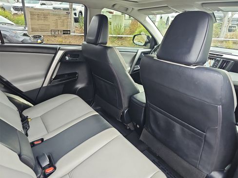 Used 2017 Toyota RAV4 Limited image 11