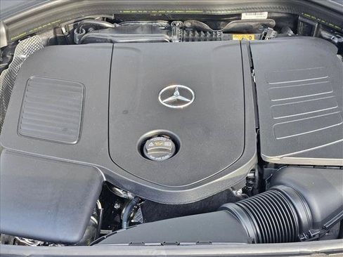 Used 2026 Mercedes-Benz GLC 300 image 16