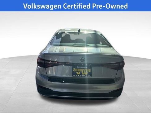Used 2025 Volkswagen Jetta SE w/ Sunroof Package FWD image 5