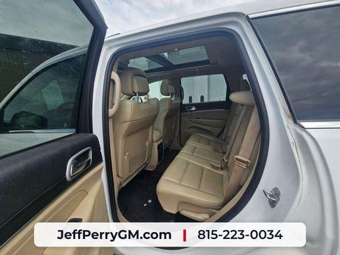 Used 2019 Jeep Grand Cherokee Limited w/ Luxury Group II AWD/4WD image 16