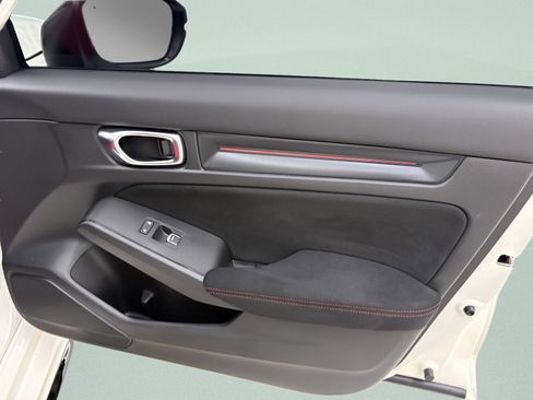 Used 2025 Honda Civic Type R image 26