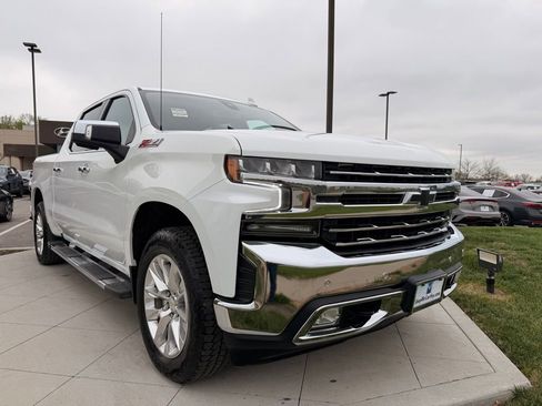 Used 2021 Chevrolet Silverado 1500 LTZ w/ LTZ Premium Package image 10