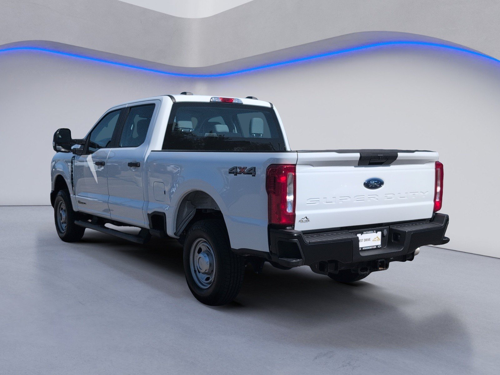 Used 2025 Ford F250 XL AWD/4WD image 3