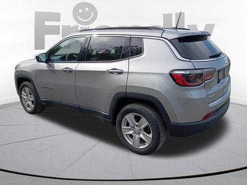 Used 2022 Jeep Compass Latitude w/ Convenience Group AWD/4WD image 7