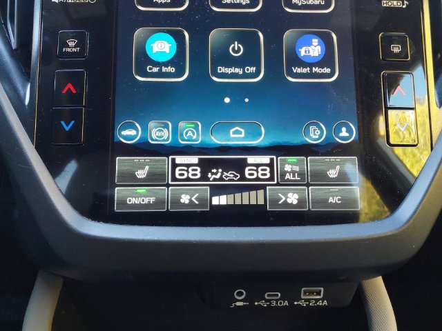 Used 2025 Subaru Forester Premium AWD/4WD image 17