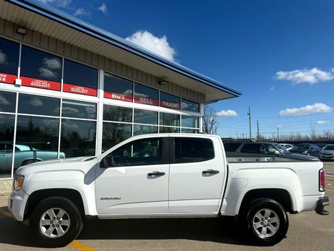 Used 2016 GMC Canyon 2WD Crew Cab w/ Convenience Package image 2