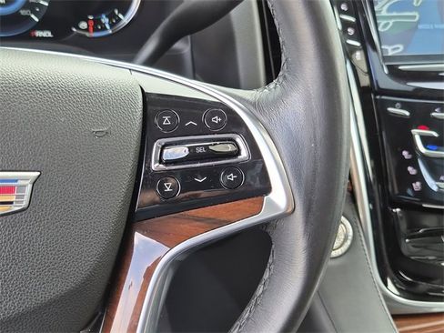 Used 2020 Cadillac Escalade ESV Premium Luxury image 30