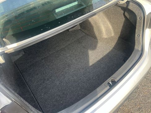 Used 2025 Toyota Corolla LE image 24