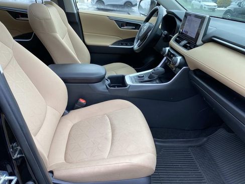 Used 2024 Toyota RAV4 XLE w/ Convenience Package image 26