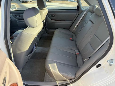 Used 2001 Toyota Avalon XLS image 17
