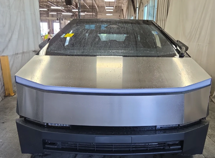 Used 2024 Tesla Cybertruck Cyberbeast AWD/4WD image 2