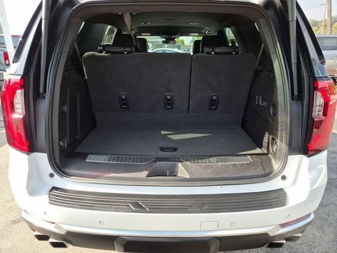 Certified 2025 GMC Yukon Denali AWD/4WD image 19