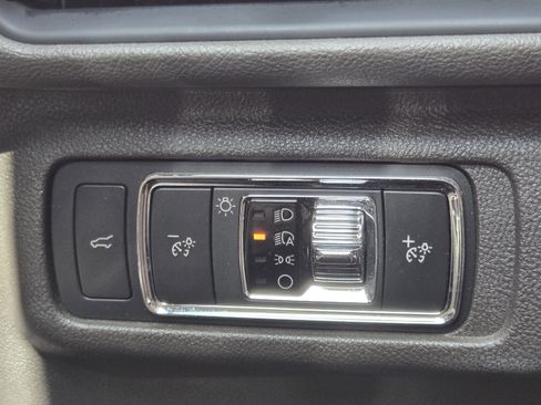 Used 2022 Lincoln Corsair Reserve w/ Elements Package FWD image 26