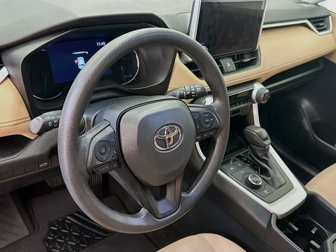 Used 2023 Toyota RAV4 XLE w/ Convenience Package AWD/4WD image 18