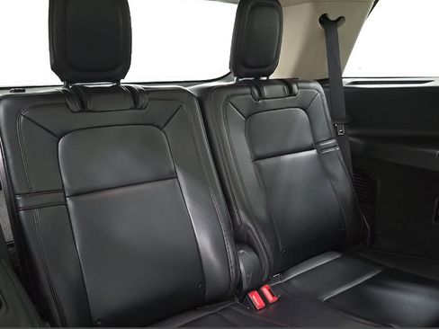 Used 2020 Lincoln Aviator Reserve w/ Equipment Group 201A AWD/4WD image 15
