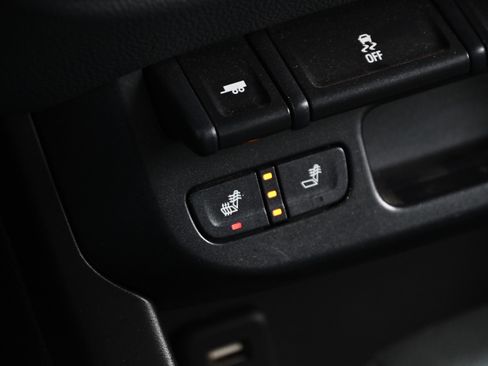 Used 2018 Chevrolet Colorado Z71 image 27