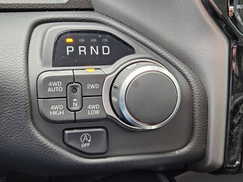New 2026 RAM 1500 4x4 Crew Cab image 22