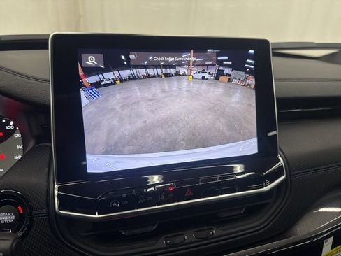 New 2026 Jeep Compass Latitude image 24