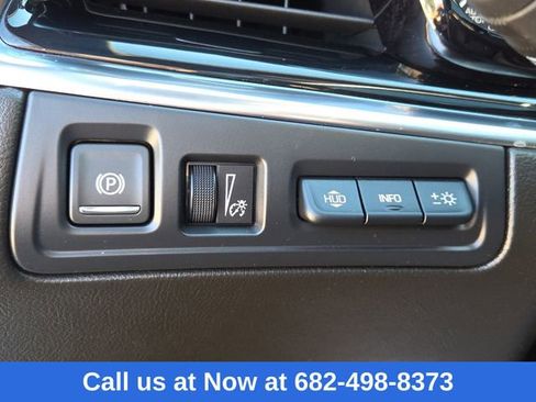 Used 2023 Cadillac XT6 Premium Luxury w/ Technology Package image 26