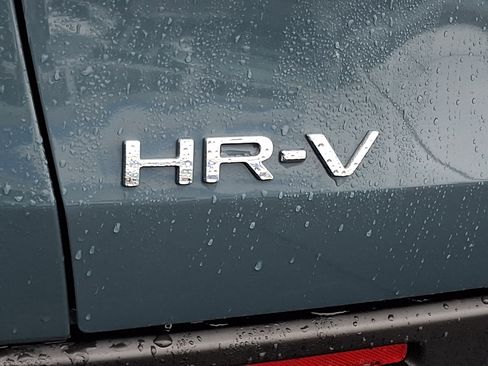 Used 2024 Honda HR-V Sport image 30