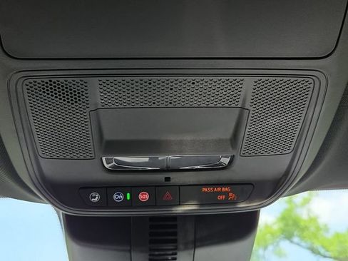 Certified 2026 Chevrolet Traverse LT FWD image 52