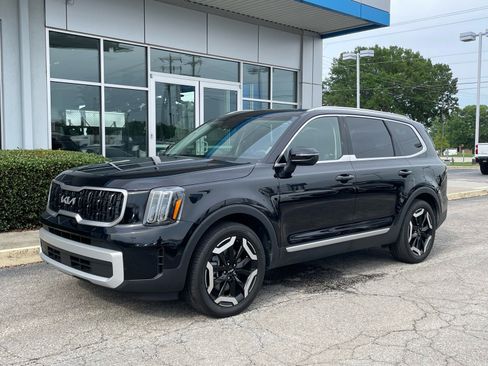 Used 2024 Kia Telluride EX w/ EX Captain's Chair Package FWD image 1