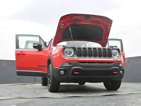 Used 2023 Jeep Renegade Trailhawk AWD/4WD image 64