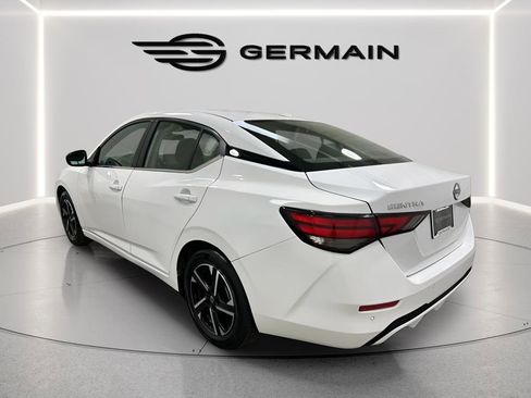 Used 2025 Nissan Sentra SV image 6