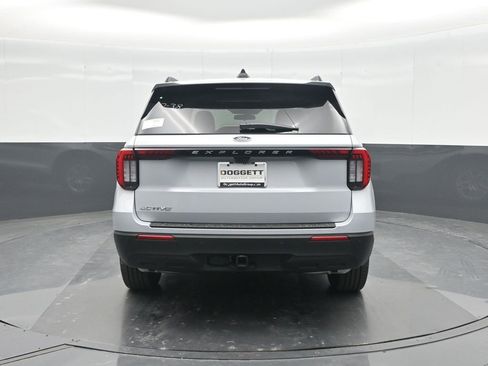 New 2026 Ford Explorer Active image 17