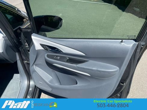 Used 2017 Chevrolet Bolt Premier w/ Driver Confidence II Package FWD image 44