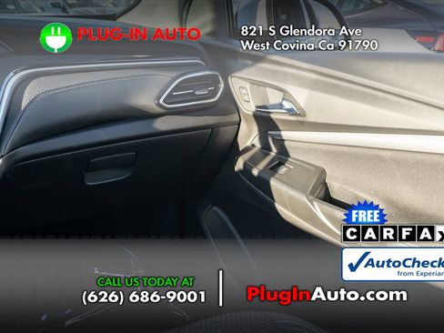 Used 2023 Chevrolet Bolt EUV LT w/ Driver Confidence Package image 16
