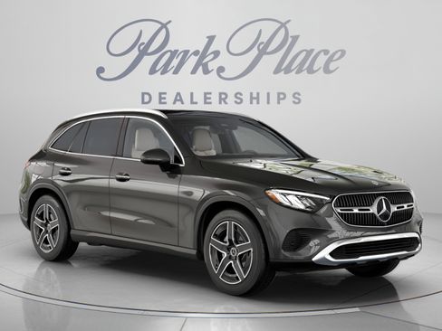 Used 2026 Mercedes-Benz GLC 300 image 32