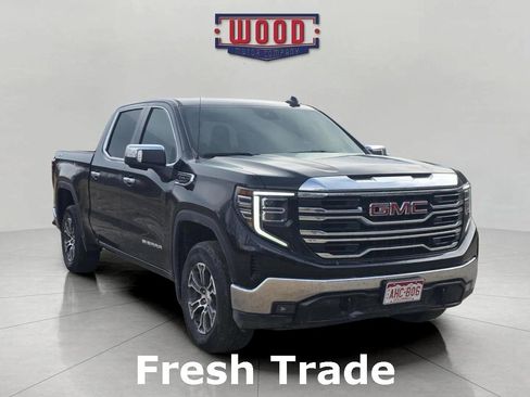 Used 2024 GMC Sierra 1500 SLT image 1