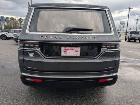 Used 2022 Jeep Grand Wagoneer Series III AWD/4WD image 5