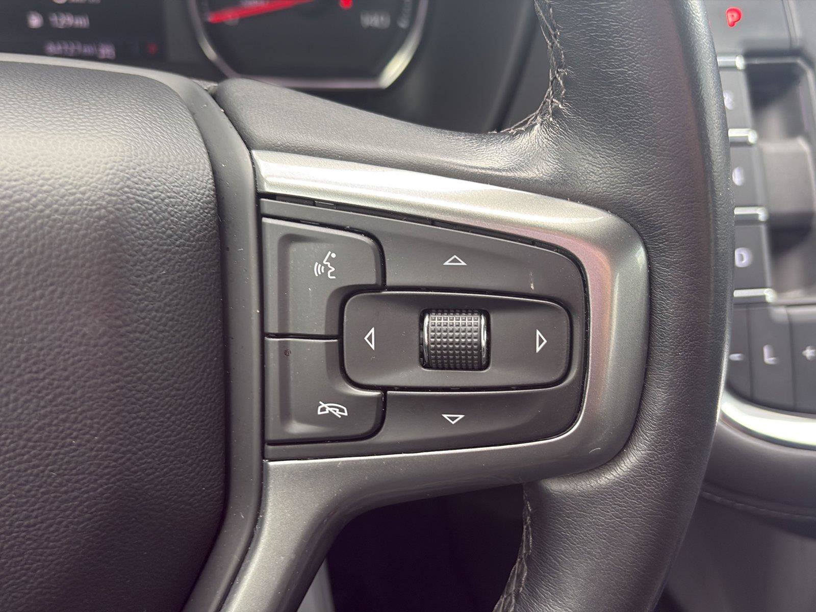 Used 2023 Chevrolet Tahoe LS AWD/4WD image 17