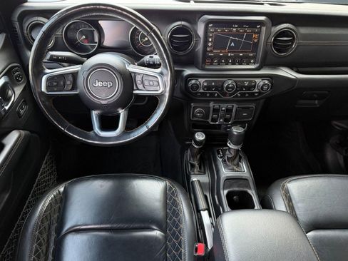 Used 2021 Jeep Wrangler Unlimited Sahara image 24