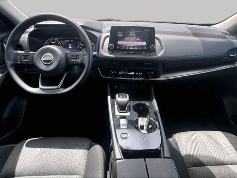 Certified 2024 Nissan Rogue SV FWD image 15