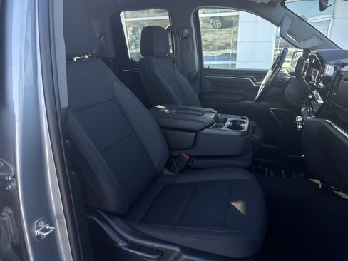 Used 2023 GMC Sierra 1500 SLE image 27